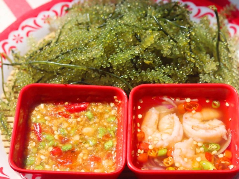 ยำสาหร่ายสองน้ำ